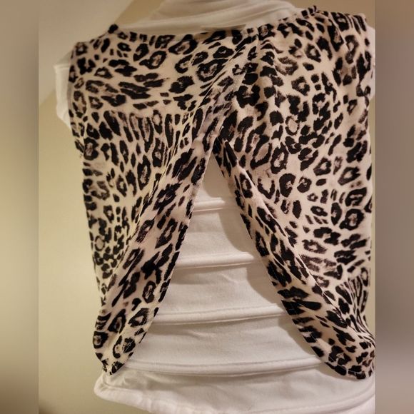 H & M 🌸NWT🌸 Leopard Print Maxi Dress  Open BACK Size 8 - Picture 5 of 12